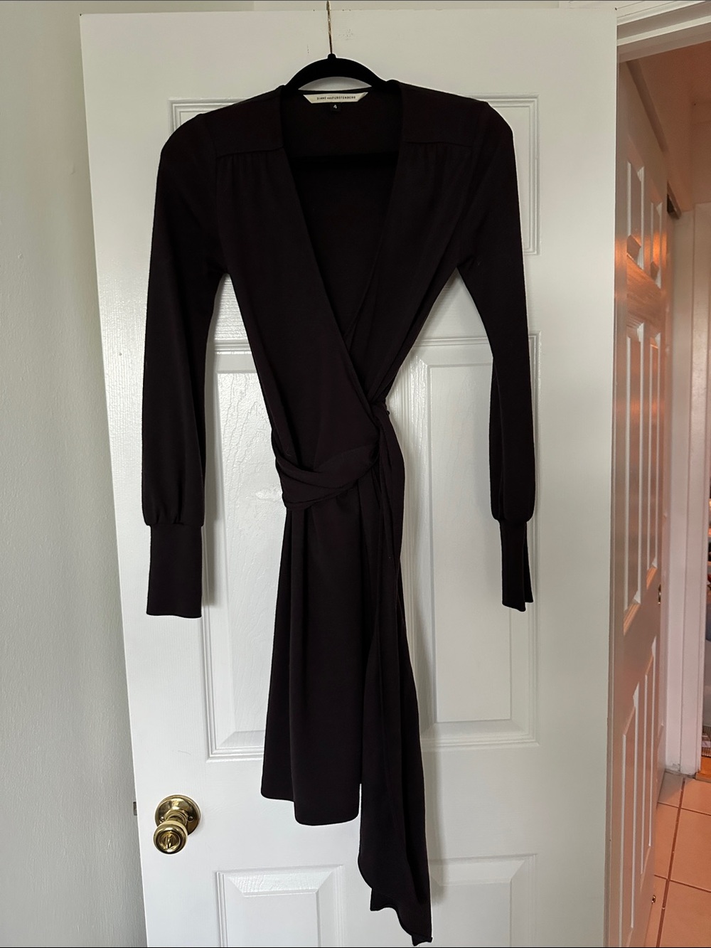 Diane Von Furstenberg 100% wool Long-Sleeve Wrap Dress in Dark purple